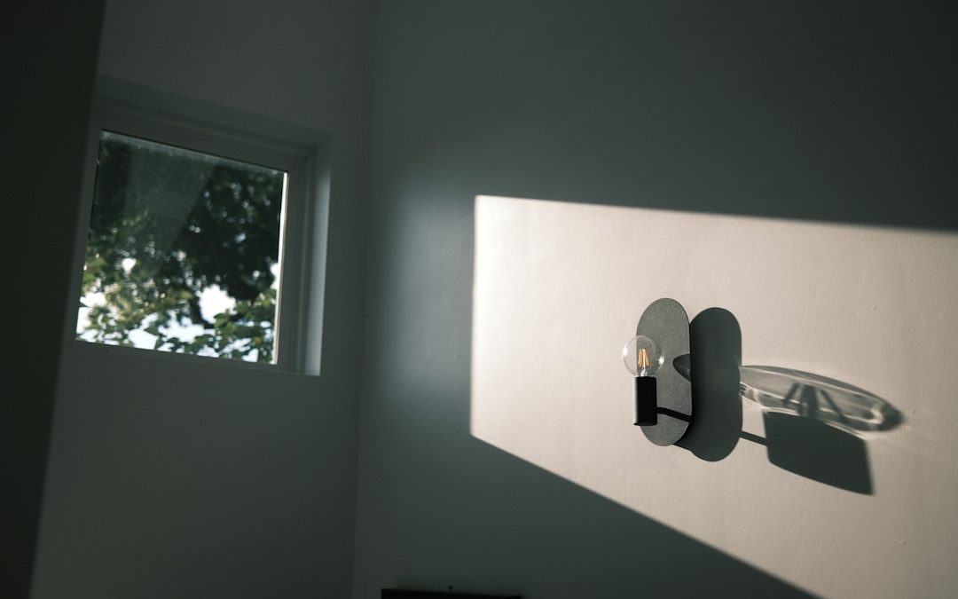 أفكار ديكور مرايا لتوسيــع المساحات الداخلية​